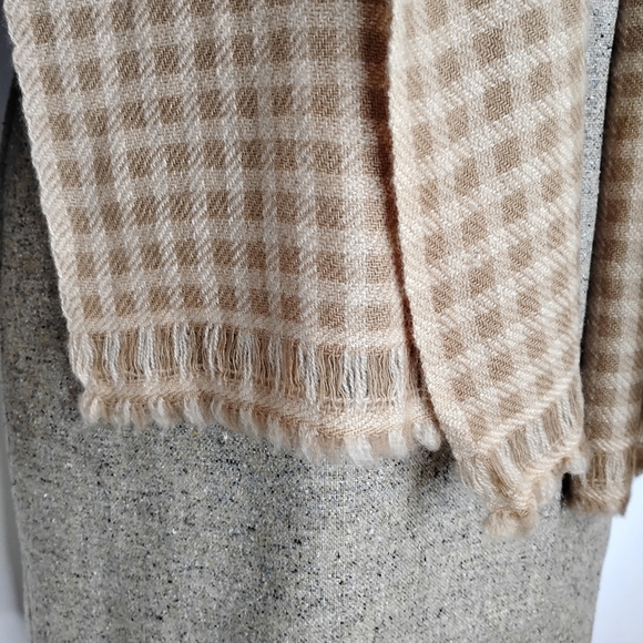 TAN AND CREAM PLAID PASHMINA - Picture 5 of 5
